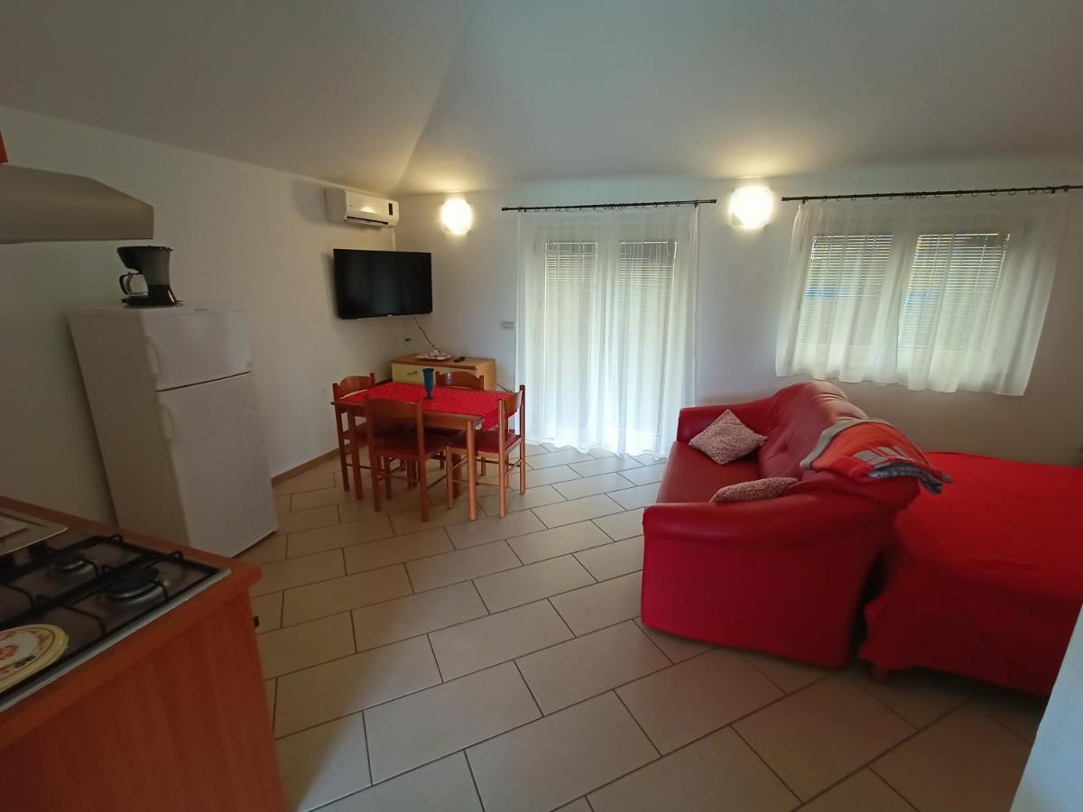 Apartment Studio Ta-Ti Умаг Екстериор снимка