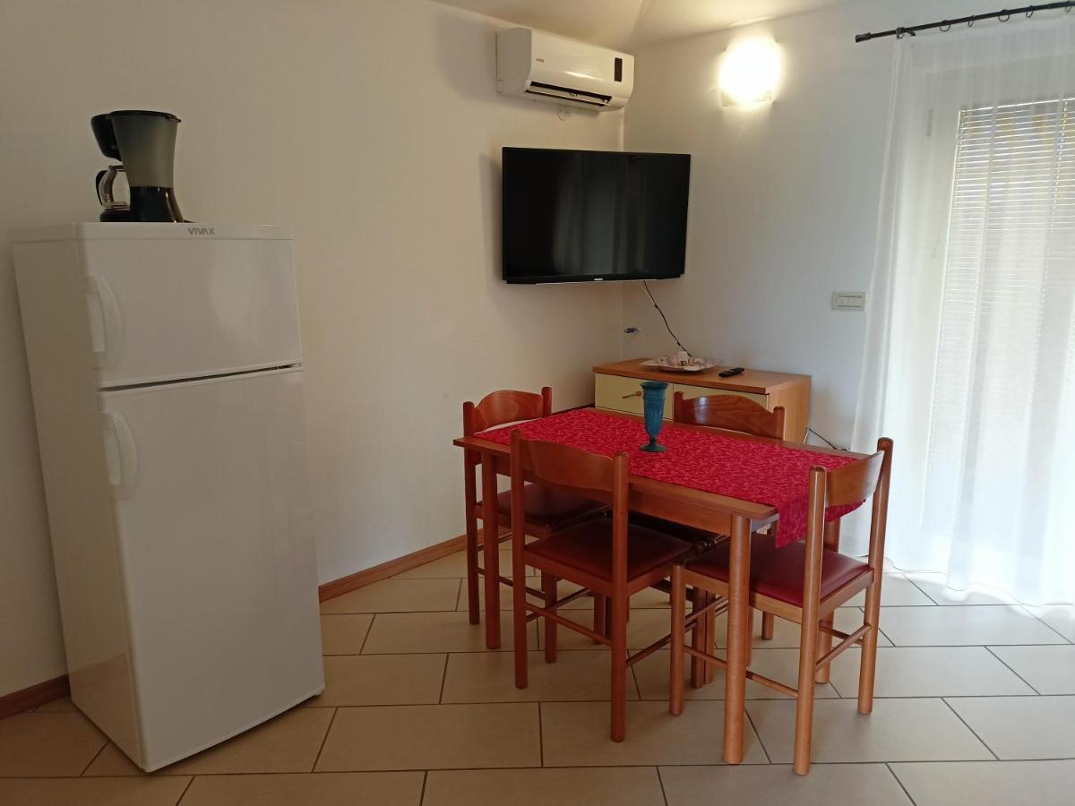 Apartment Studio Ta-Ti Умаг Екстериор снимка